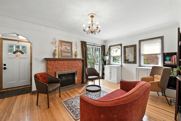 Property Photo: 1136 Xerxes Avenue S MN 55405