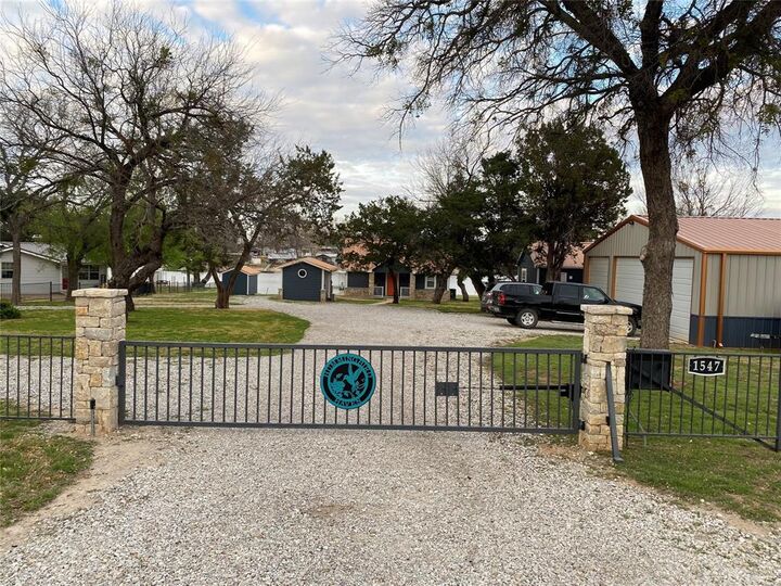 1547 Hummingbird Lane  Possum Kingdom Lake TX 76449 photo