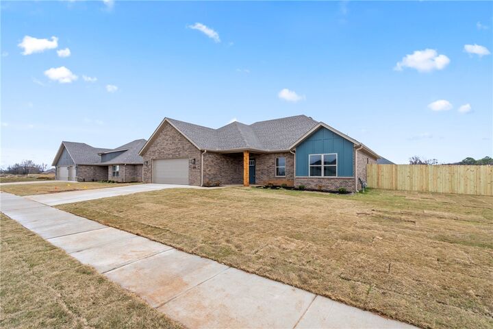 Property Photo: 108 N Panther Avenue AR 72730