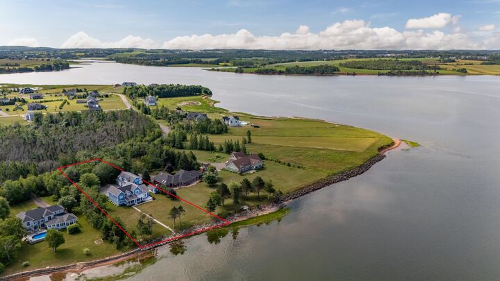 Property Photo: 510 City View Drive PE C1B 0V8