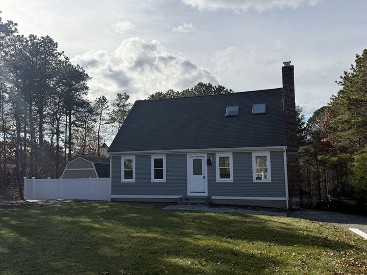 35 Claulise Ln  Mashpee MA 02649 photo
