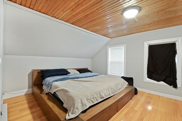 Property Photo:  7 Vining Ct 2  MA 01801 