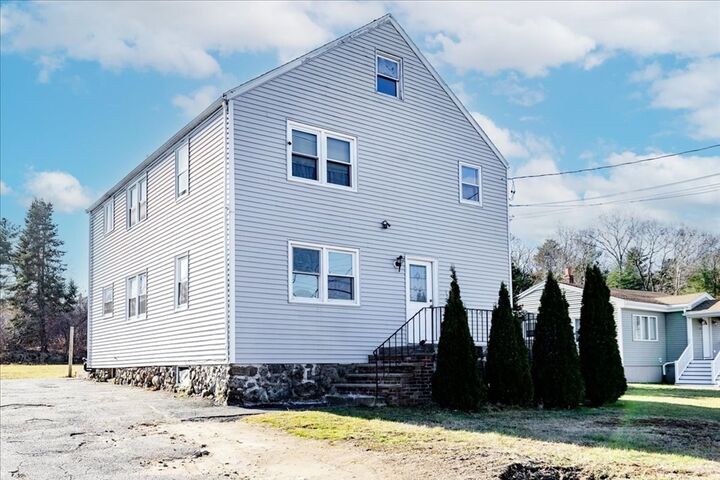 Property Photo:  8 Pine St 1  MA 01960 