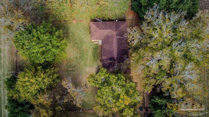 Property Photo: 11560 N Hwy 87 FL 32570