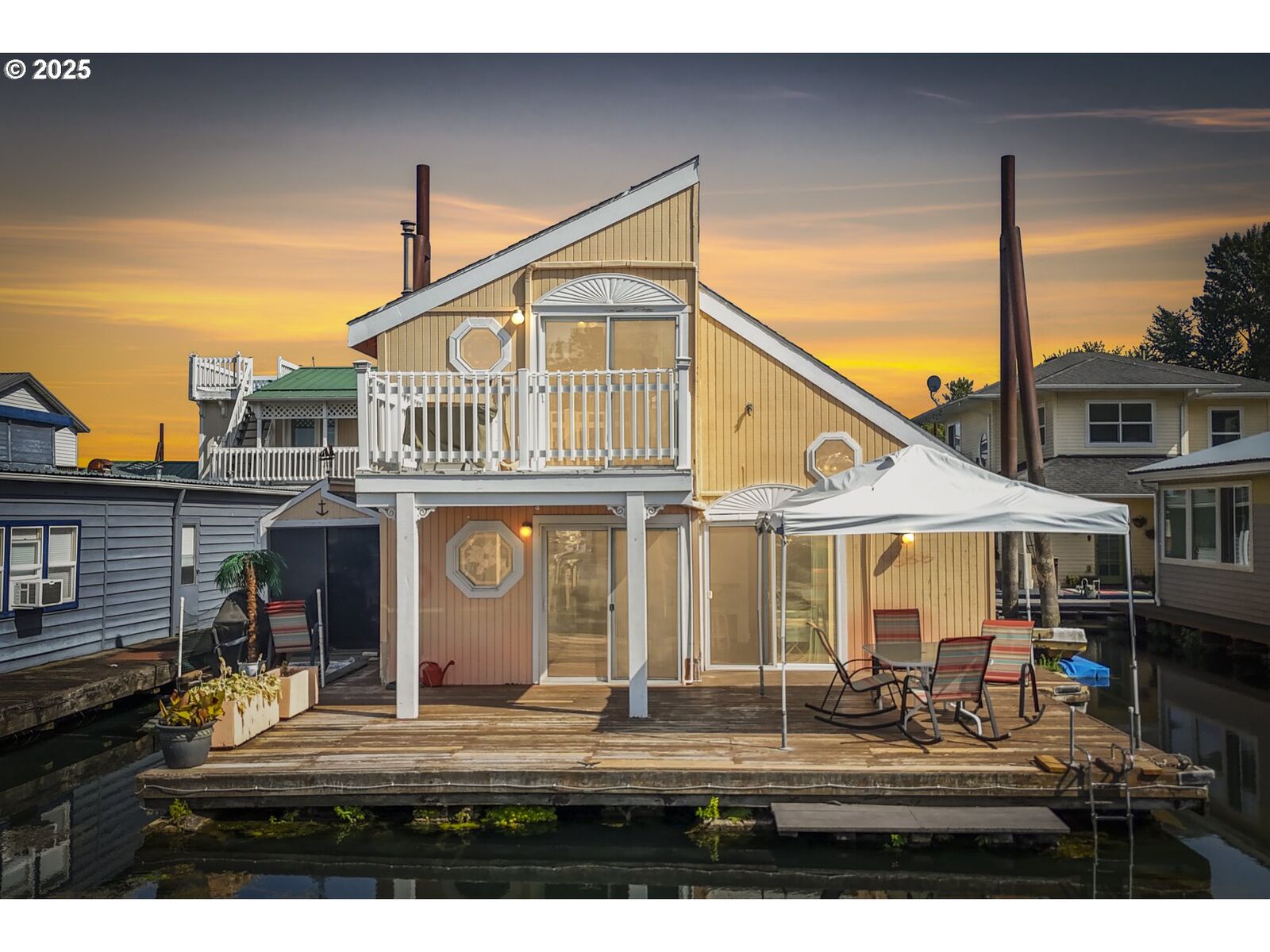Property Photo:  18989 NE Marine Dr 26  OR 97230 