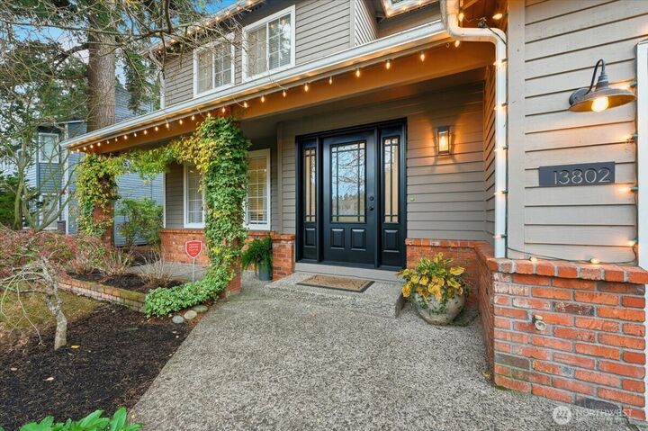 Property Photo: 13802 60th Avenue W WA 98026