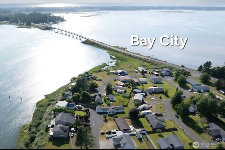 Property Photo:  33  Whalers Parcel B Street  WA 98550 