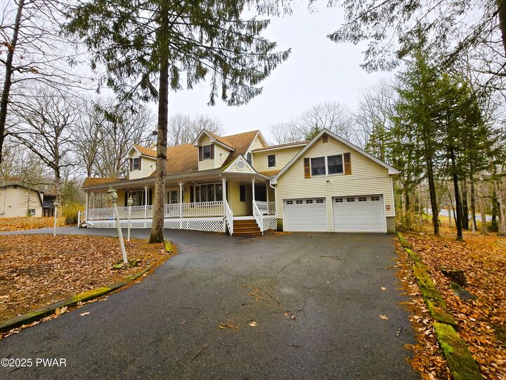 Property Photo:  119 Village Lane  PA 18428 