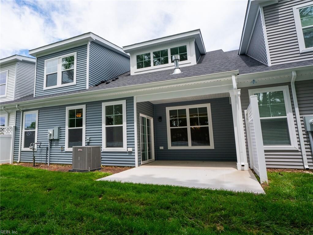 Property Photo: 4728 Mahogany Rn VA 23321