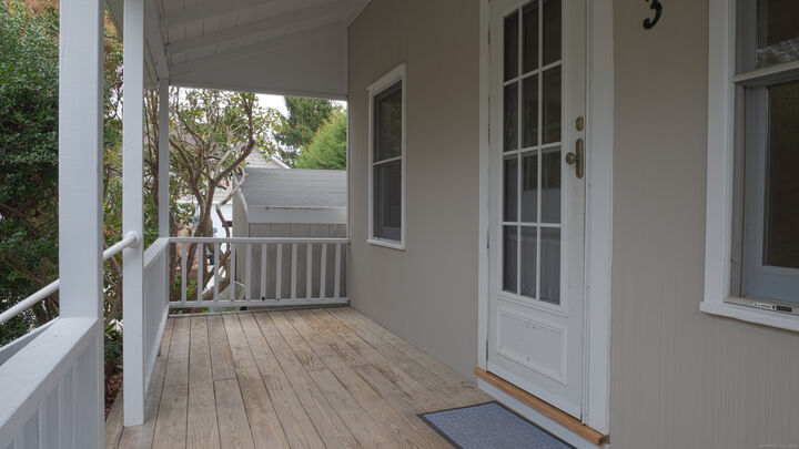 Property Photo:  3 Howard Avenue  CT 06405 