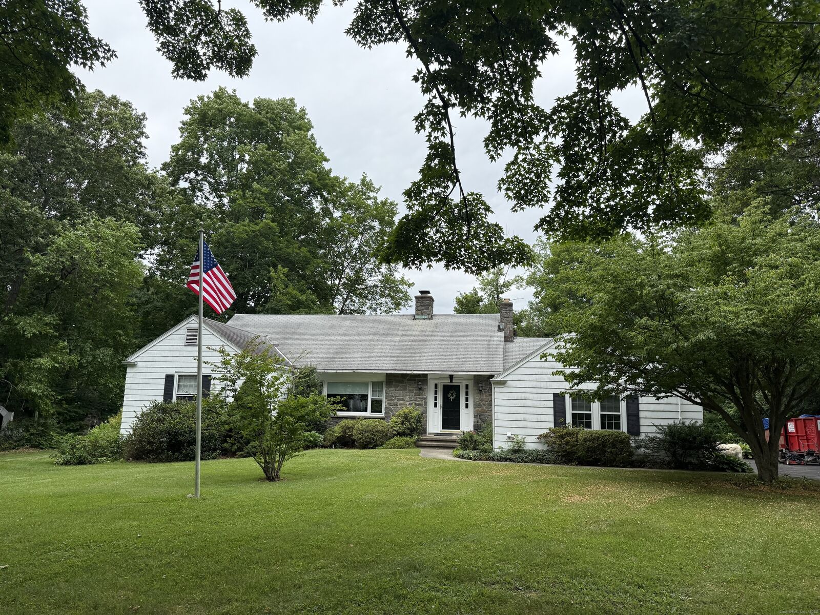 Property Photo:  8 Nelson Place  CT 06825 