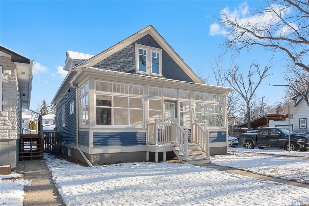 Property Photo:  700 5th Avenue N  SK S7K 2R5 