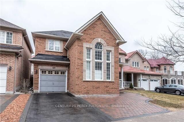 Property Photo:  529 Staines Road Main Fl  ON M1X 2B4 