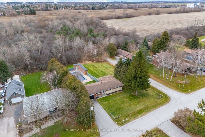 29 Joyce Boulevard  Whitchurch-Stouffville ON L4A 4N4 photo