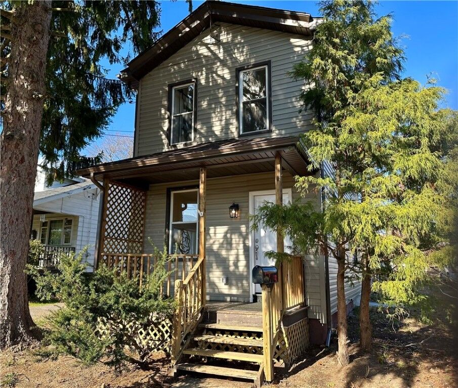 Property Photo:  716 5th Street  PA 15010 