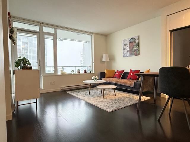 Property Photo: 6333 Silver Avenue 3503 BC V5H 0C3