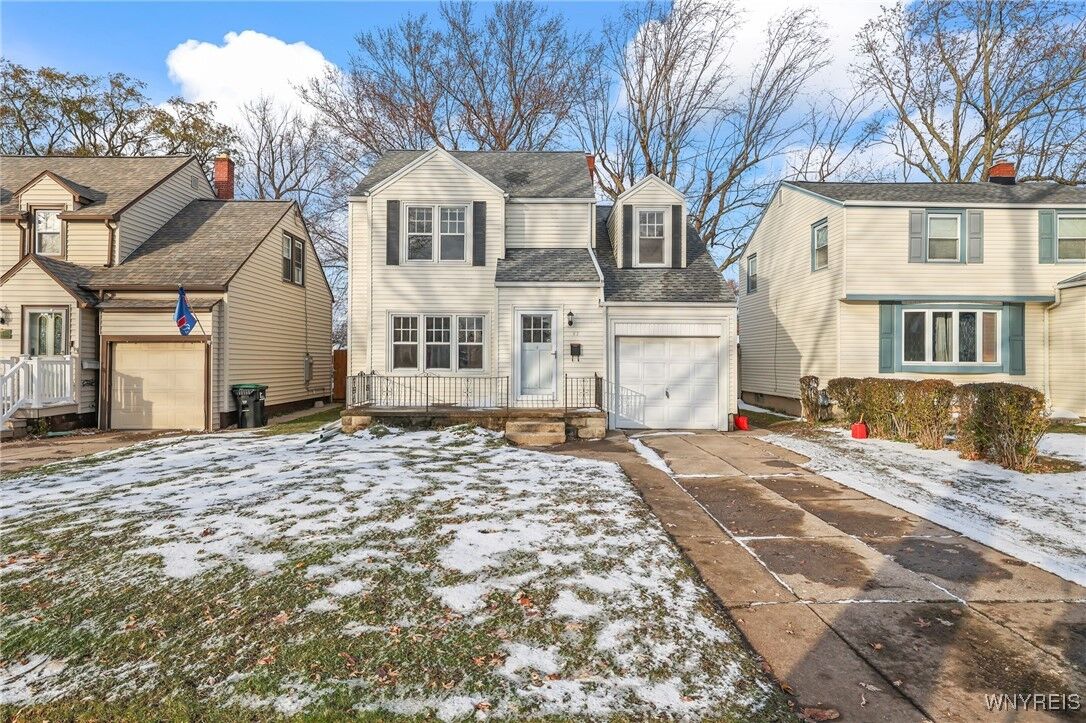 Property Photo:  87 Westchester Boulevard  NY 14217 