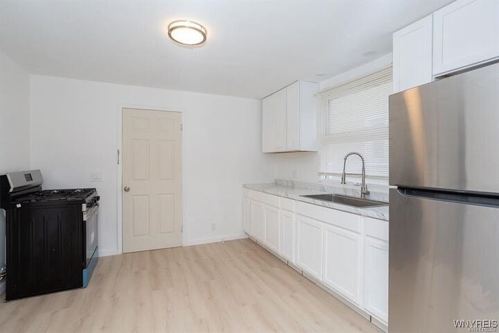 Property Photo: 109 6th Avenue NY 14120