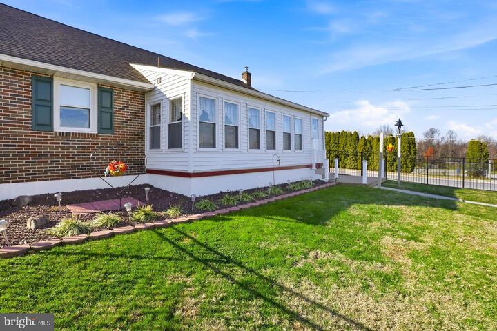 Property Photo:  643 W 3rd Street  PA 19508 