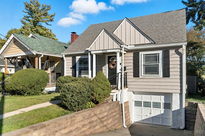Property Photo:  2526 Bremont Avenue  OH 45237 