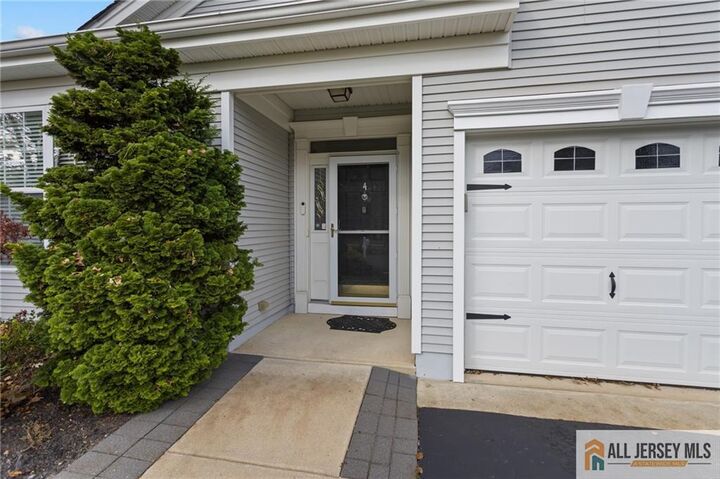 Property Photo:  4 Portchester Drive  NJ 08527 