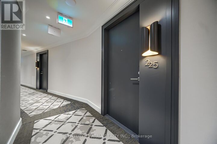 Property Photo:  259 The Kingsway 225  ON M9A 0G2 