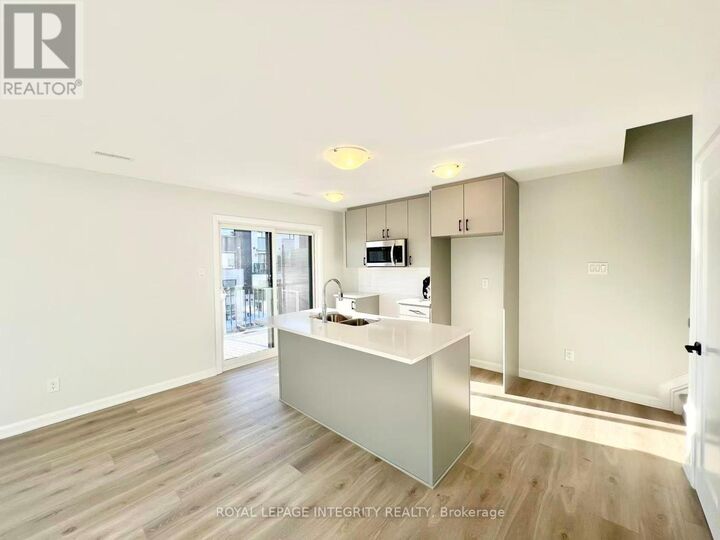 Property Photo:  1118 Creekway Private  ON K2T 0S9 