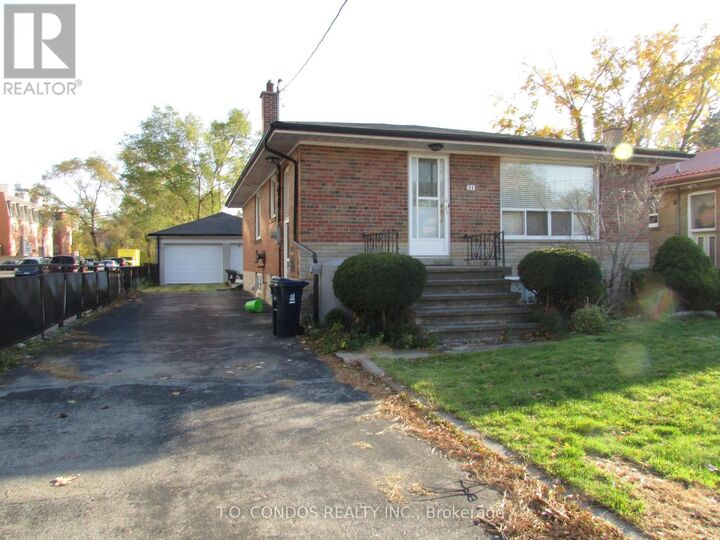 Property Photo:  21 Black Creek Boulevard  ON M6N 2K6 