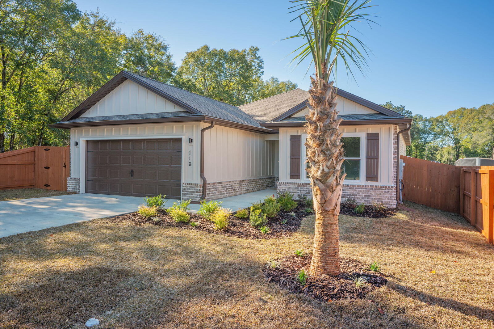 Property Photo:  116 N Savage Street  FL 32536 