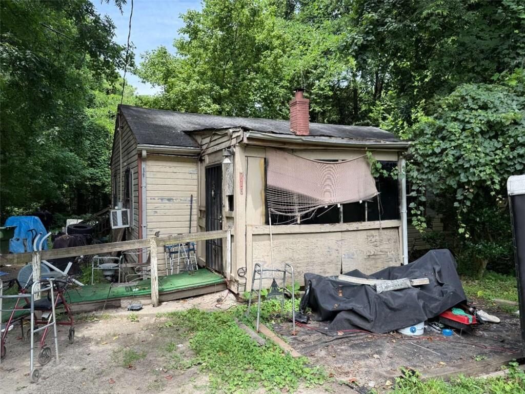 Property Photo: 716 Cedar Avenue GA 30318