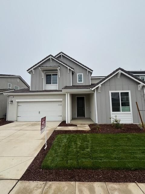 Property Photo:  1276 Catherdral Court S  CA 93636 