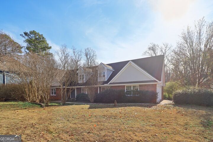Property Photo: 937 Hidden Falls Lane SE GA 30082