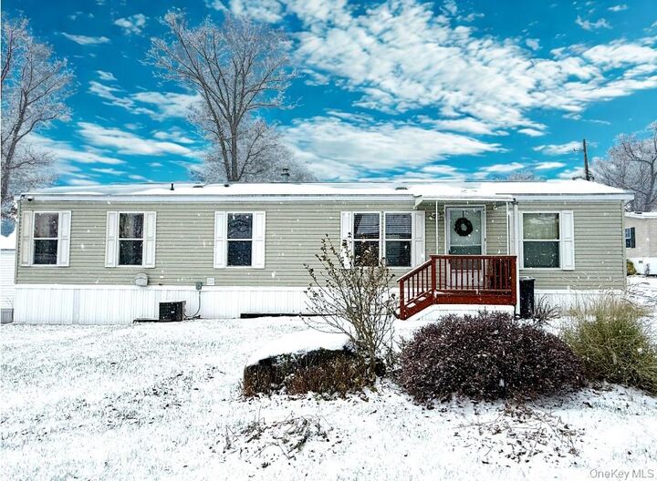 17 N Mountain View  Stony Point NY 10980 photo