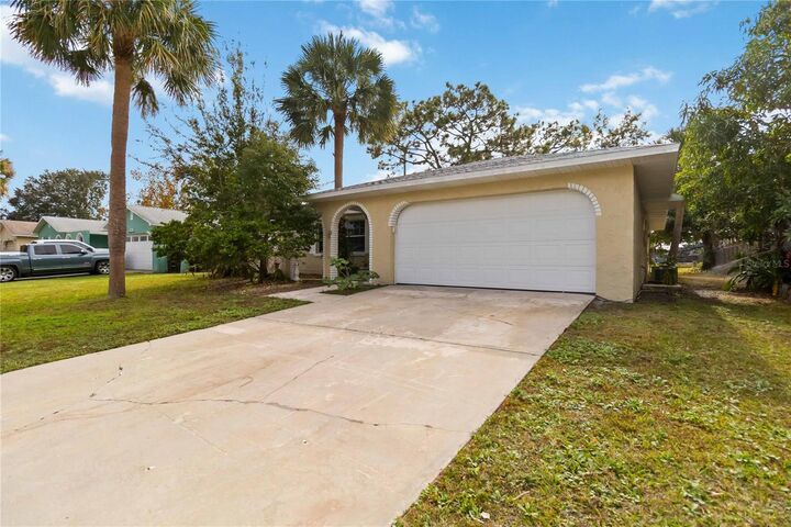 Property Photo:  4006 Macdonough Avenue  FL 32809 