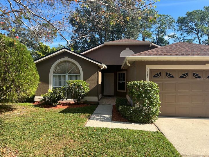 Property Photo:  3721 Pickwick Drive  FL 32817 