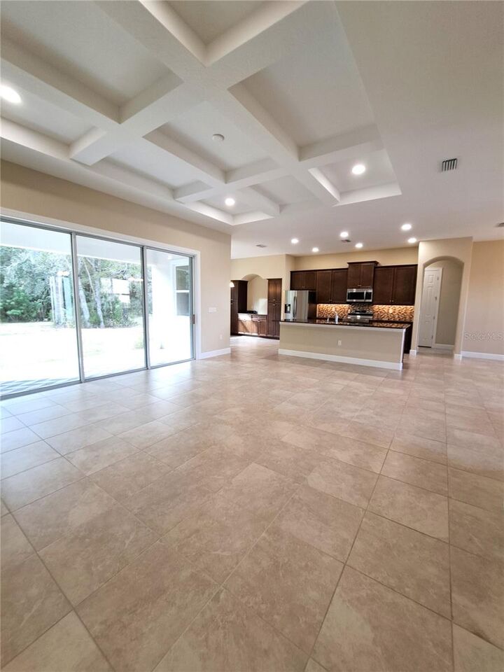 Property Photo:  6 Parkview Circle  FL 32137 
