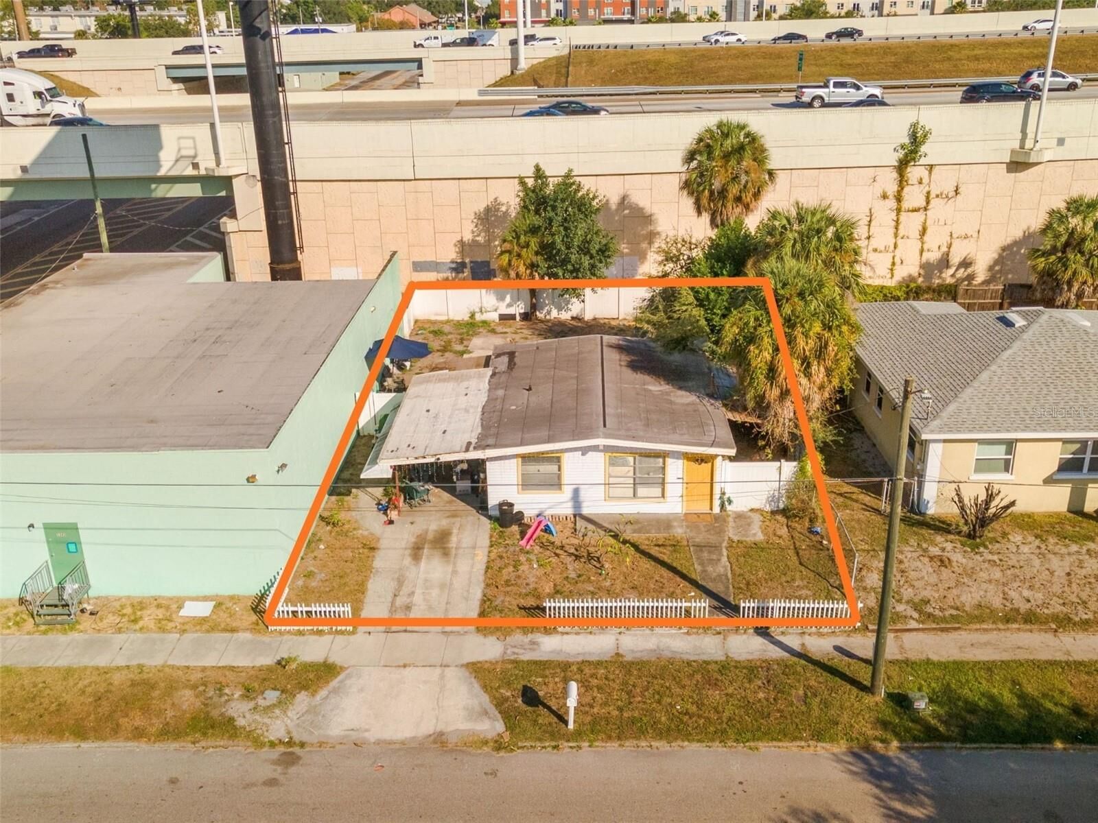 Property Photo:  1541 W La Salle Street  FL 33607 
