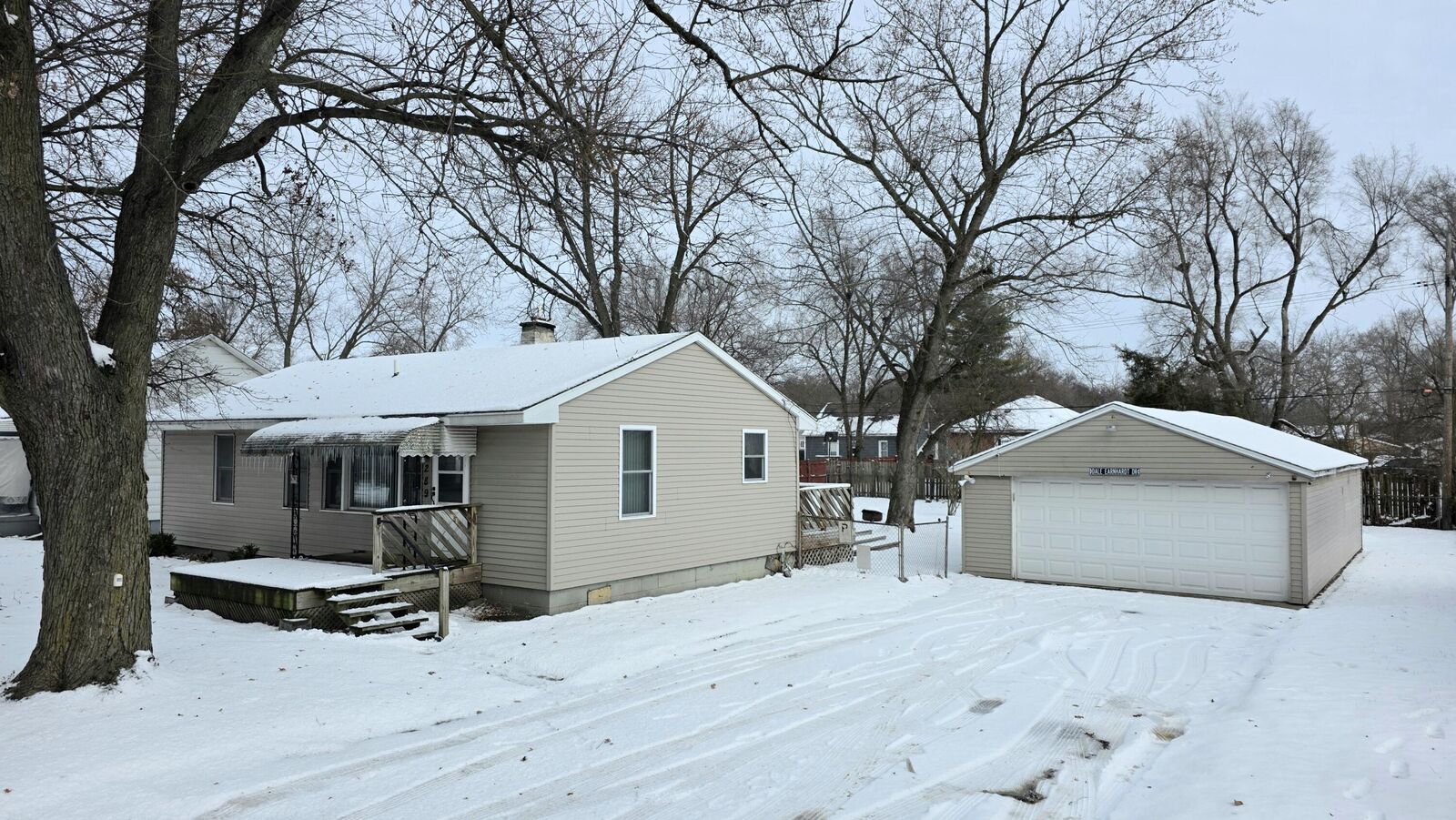 Property Photo:  289 Oregon Avenue  MI 48198 