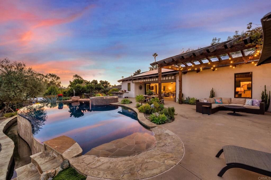 Property Photo:  1111 Palomino Road  CA 92028 