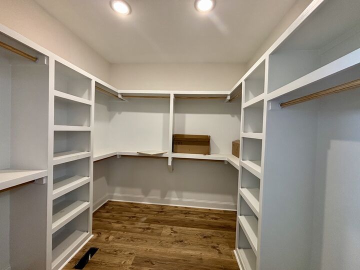 Property Photo: 1826 Pocahontas Rd TN 37357