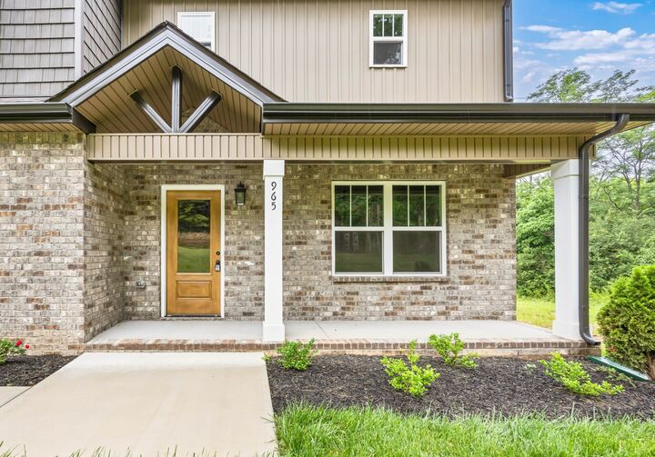 Property Photo:  965 Palmyra Rd  TN 37040 