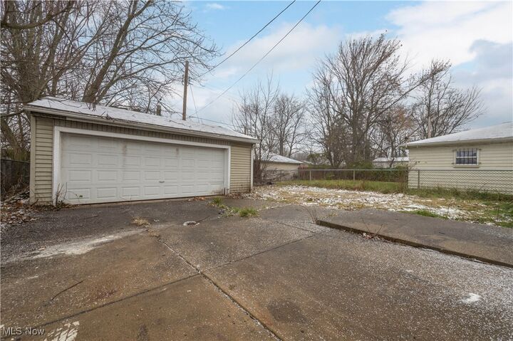 Property Photo:  3890 E 143rd Street  OH 44128 