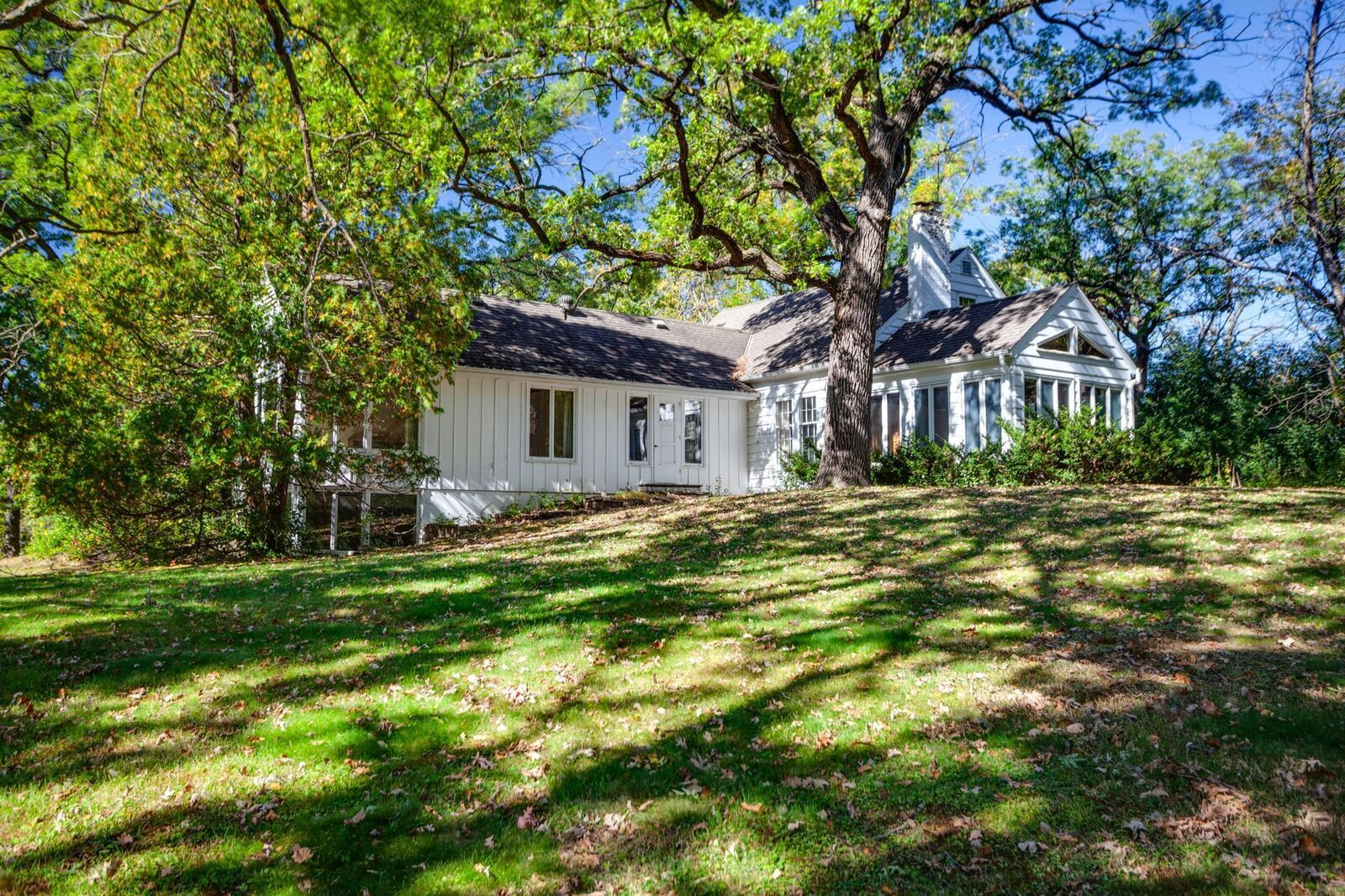 Property Photo:  1929/1915 Oakland Road  MN 55305 