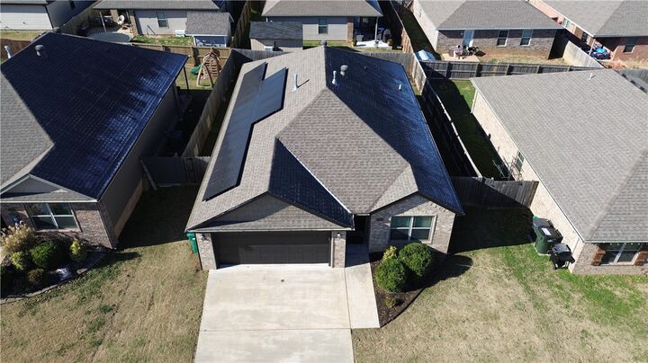 Property Photo: 1706 S K Place AR 72756