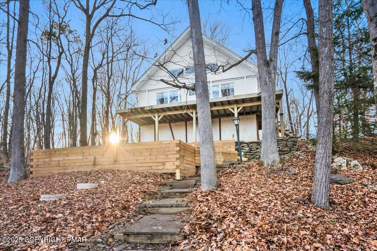 Property Photo:  306 Timber Hill Road  PA 18332 