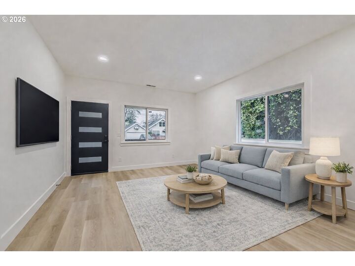 Property Photo:  4734 NE 100th Ave  OR 97220 