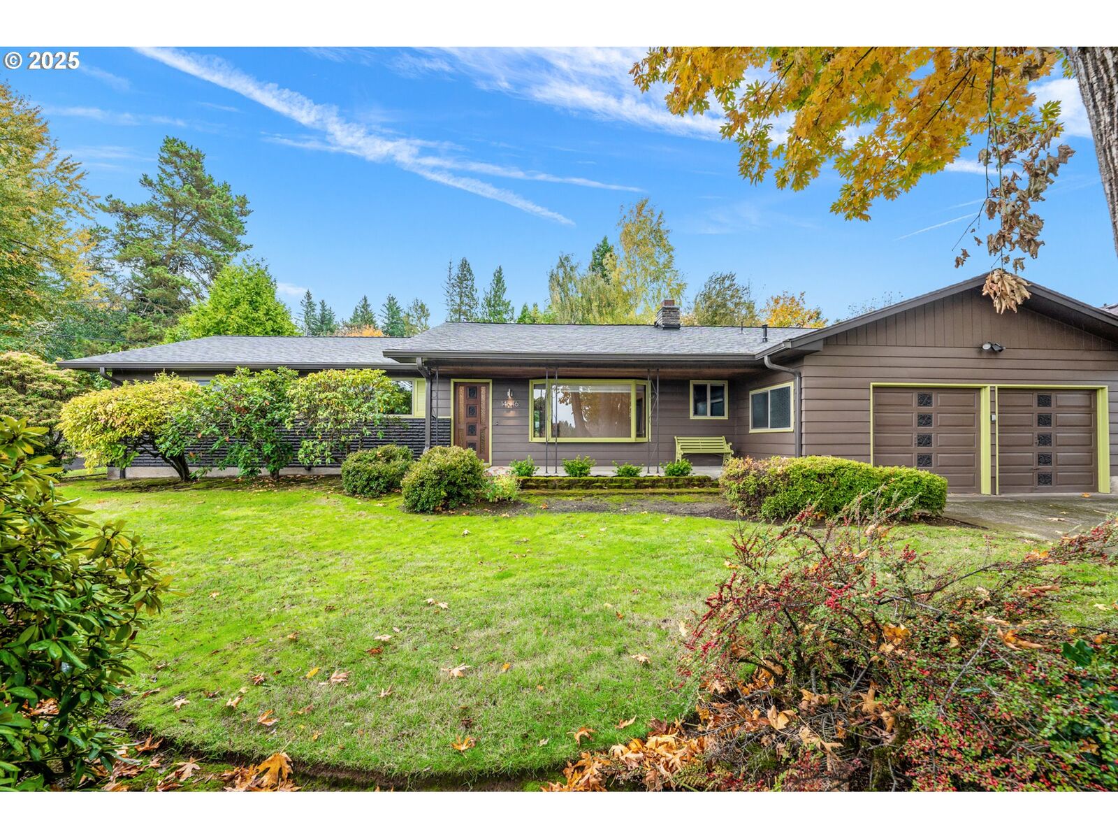 Property Photo:  14646 NE Weidler St  OR 97230 