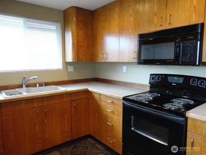 Property Photo: 6605 Beverly Boulevard WA 98203