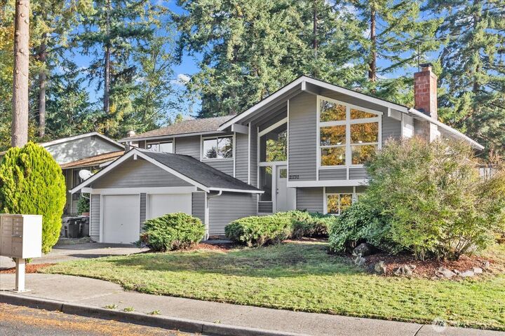 Property Photo:  21730  124th Avenue SE  WA 98031 