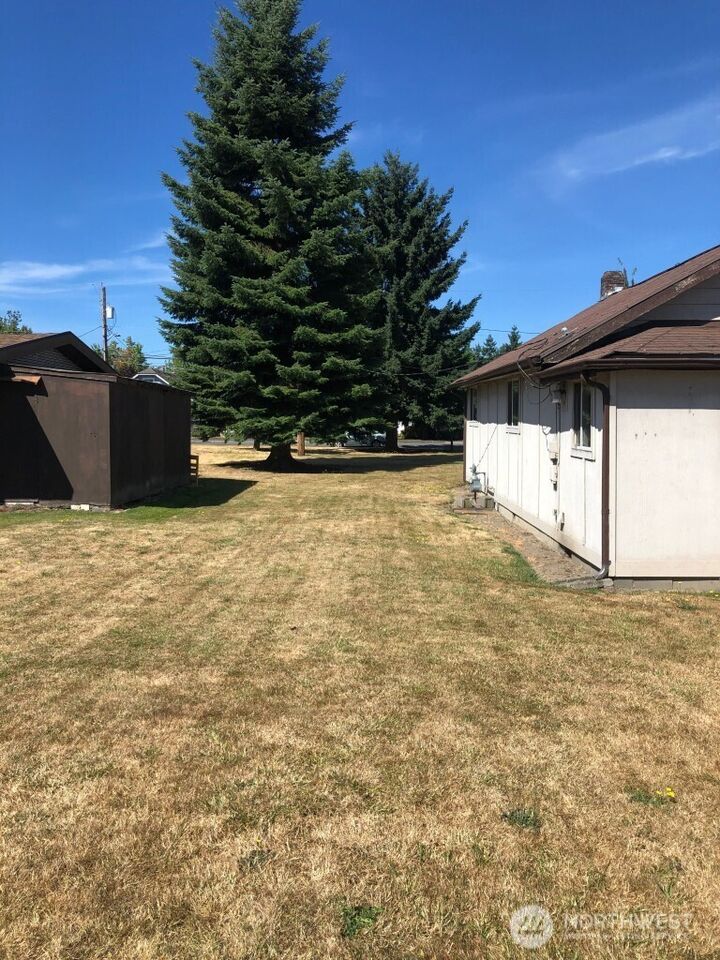 Property Photo:  210  Williams Avenue N  WA 98056 